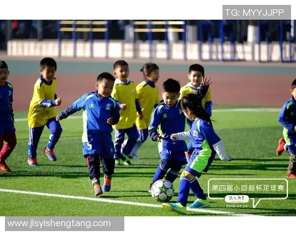 足球赛的时间长度究竟有多长影响比赛节奏和观众体验的深度分析